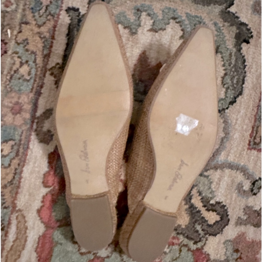 A beautiful pair of Sam Edelman Flats/mules barely worn, perfect condition! - Picture 2 of 2